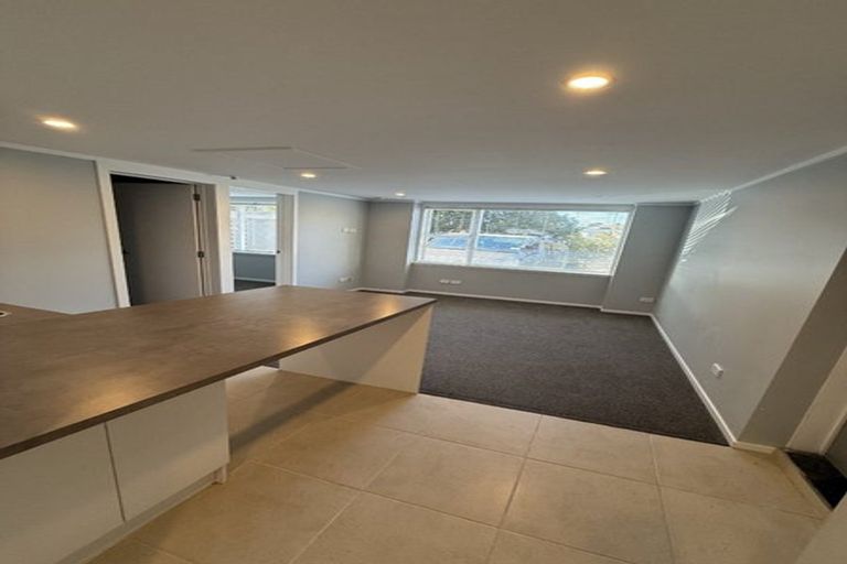 Photo of property in 2/71 Gardner Avenue, New Lynn, Auckland, 0600