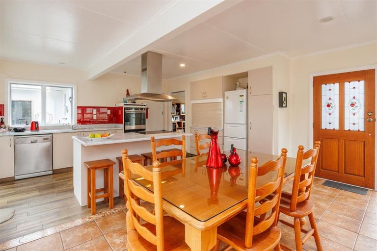 Photo of property in 16 Wilson Street, Bulls, 4818