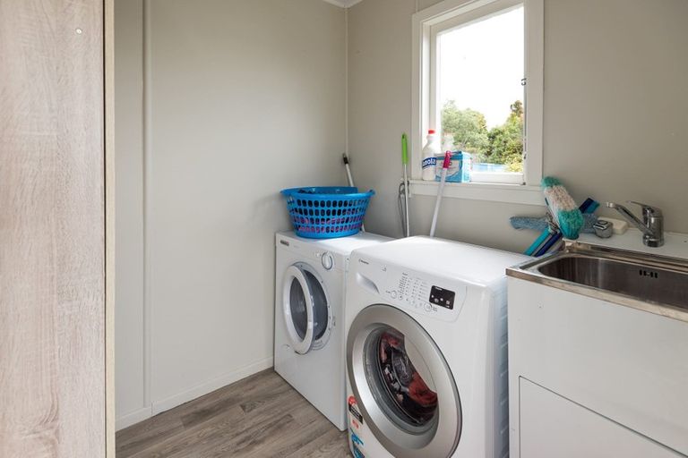 Photo of property in 10 Rimu Road, Stanmore Bay, Whangaparaoa, 0932