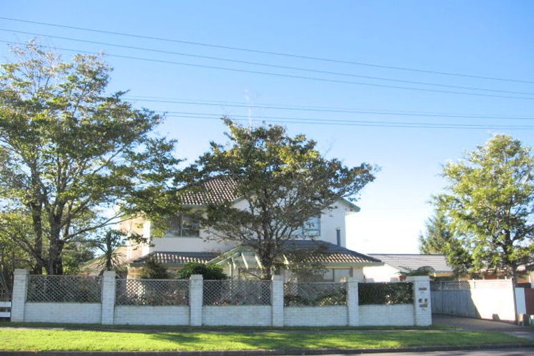 Photo of property in 75a Bleakhouse Road, Howick, Auckland, 2014