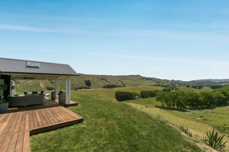 Photo of property in 63 Timoti Road, Waimarama, Havelock North, 4294