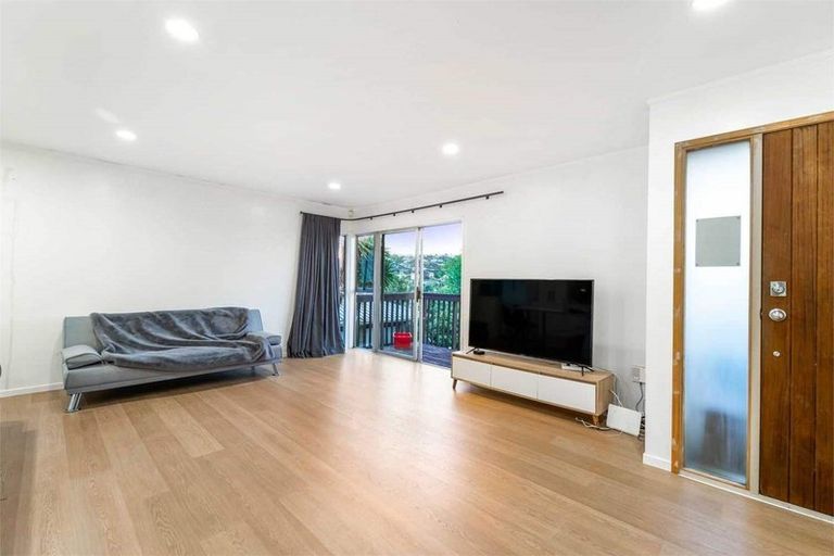 Photo of property in 33 Archers Road, Hillcrest, Auckland, 0629