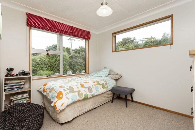 Photo of property in 27 Bayne Terrace, Macandrew Bay, Dunedin, 9014