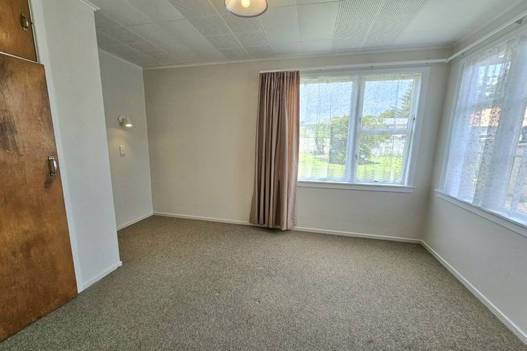 Photo of property in 22 Clinton Street, Fitzroy, New Plymouth, 4312