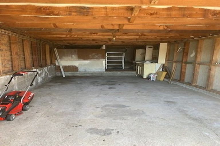 Photo of property in 2/111 Bond Crescent, Forrest Hill, Auckland, 0620