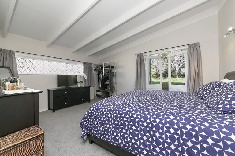 Photo of property in 72 Matua Road, Huapai, Kumeu, 0810