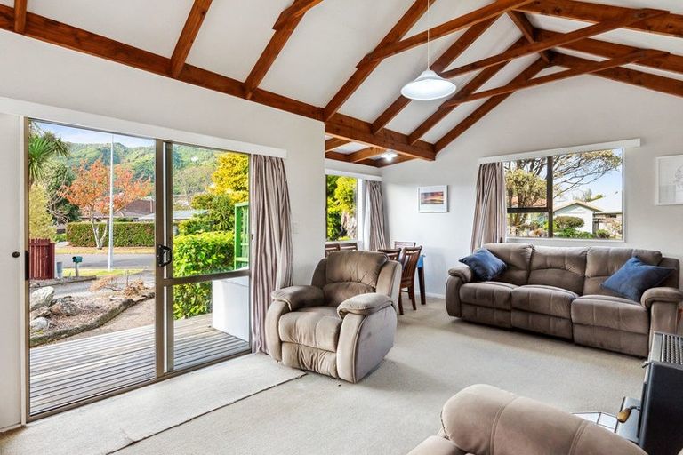 Photo of property in 4 David Street, Waikanae, 5036