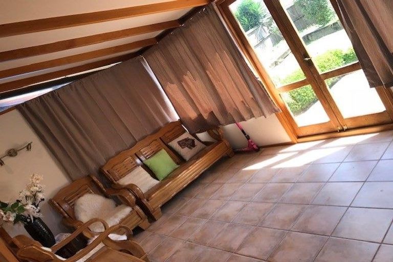 Photo of property in 71 Heaphy Street, Blockhouse Bay, Auckland, 0600