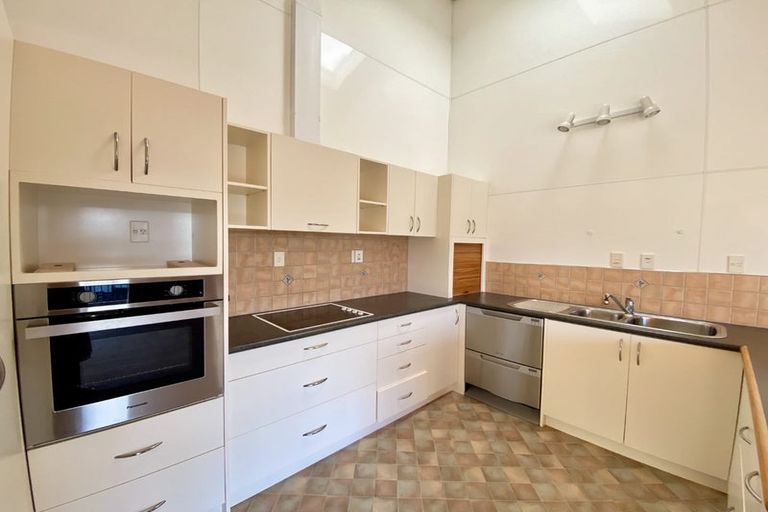 Photo of property in 3/31 The Parade, Bucklands Beach, Auckland, 2012