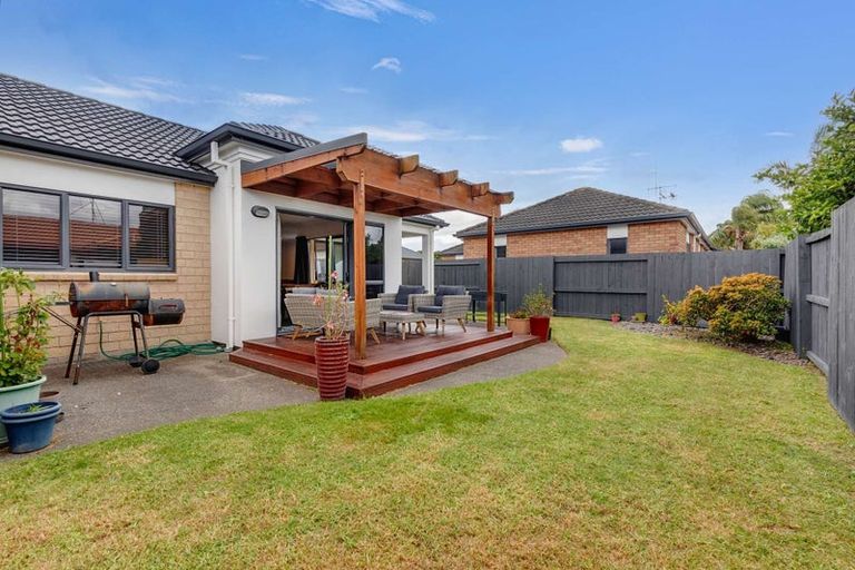 Photo of property in 25 Kahira Crescent, Papamoa Beach, Papamoa, 3118