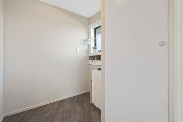 Photo of property in 11 Whelan Place, Hei Hei, Christchurch, 8042