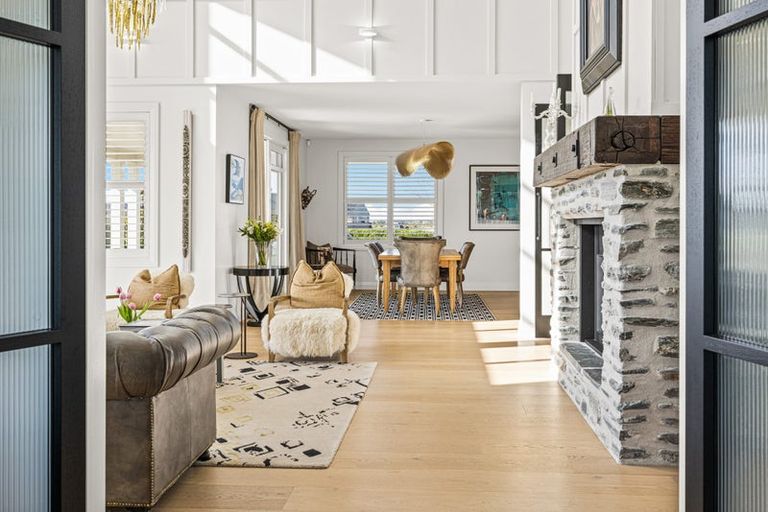 Photo of property in 26 Sandpiper Avenue, Point Wells, 0986