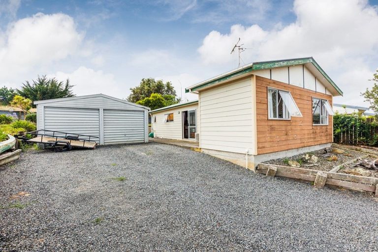 Photo of property in 67 Thomas Place, Foxton Beach, Foxton, 4815