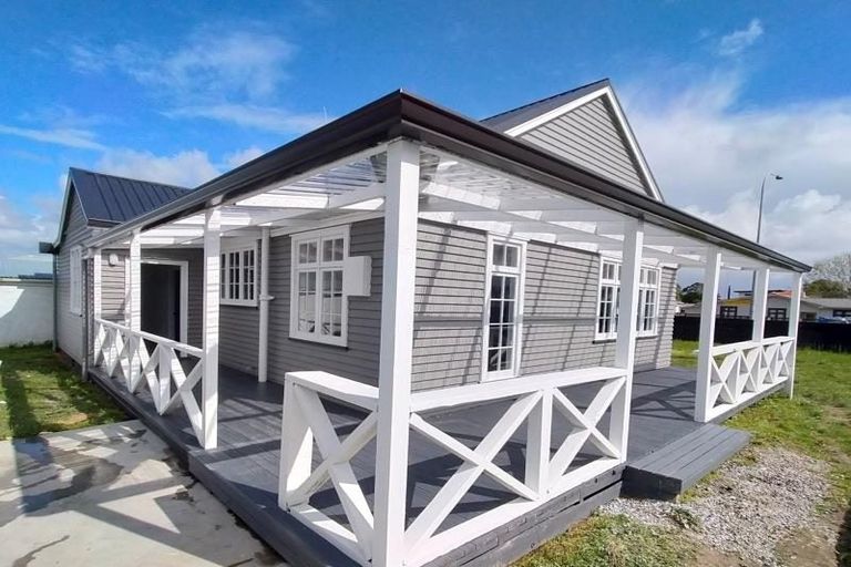 Photo of property in 1006 Tremaine Avenue, Roslyn, Palmerston North, 4414