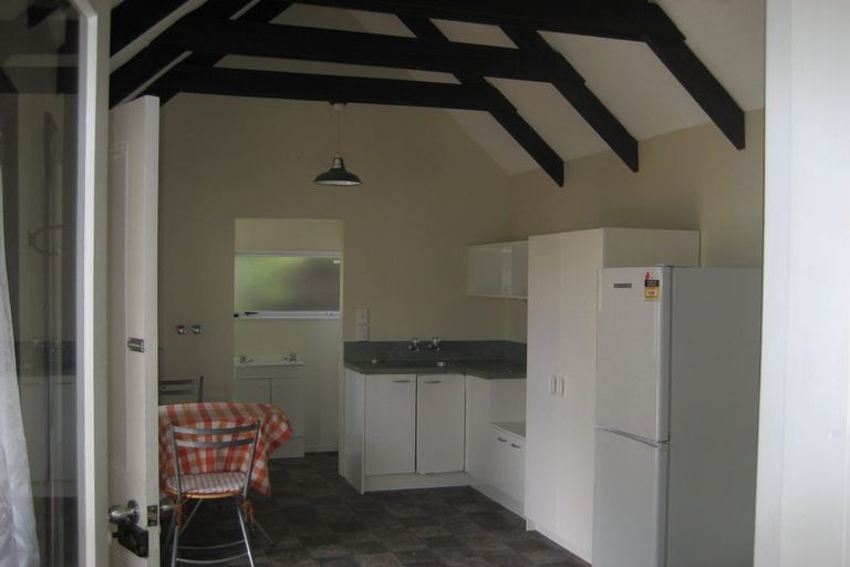 Photo of property in 2/166 Main Road, Redcliffs, Christchurch, 8081