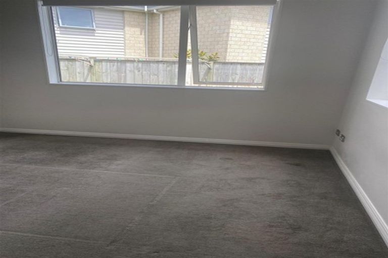 Photo of property in 21e Stamford Crescent, Flat Bush, Auckland, 2019