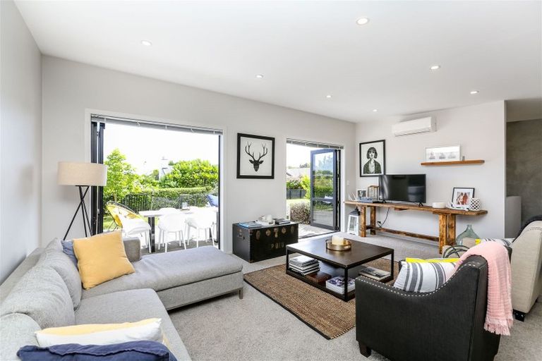 Photo of property in 82 Karamea Street, Whalers Gate, New Plymouth, 4310