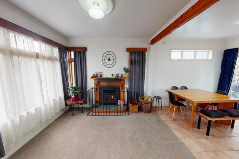 Photo of property in 162 Weraroa Road, Levin, 5510