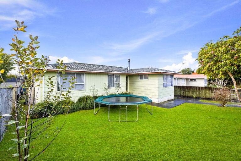 Photo of property in 42 Jillian Drive, Ranui, Auckland, 0612