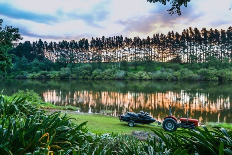 Photo of property in 2149 River Road, Horsham Downs, Hamilton, 3281