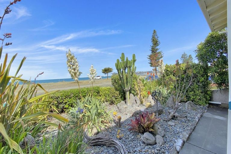 Photo of property in 36 The Esplanade, Westshore, Napier, 4110