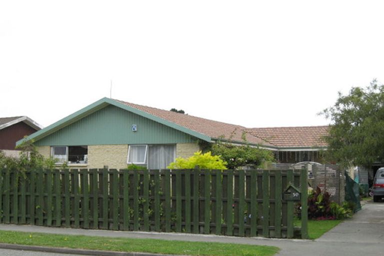 Photo of property in 30 Kuaka Crescent, Bromley, Christchurch, 8062
