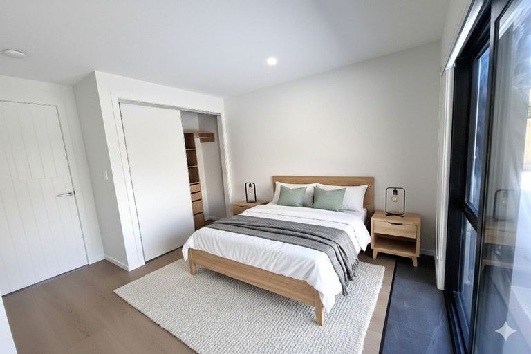 Photo of property in 72b Ocean View Road, Northcote, Auckland, 0627