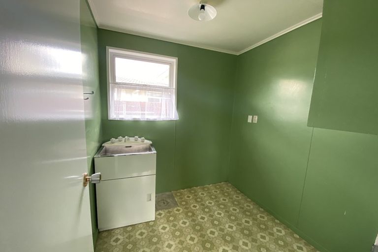Photo of property in 79a Churchill Avenue, Hokowhitu, Palmerston North, 4410