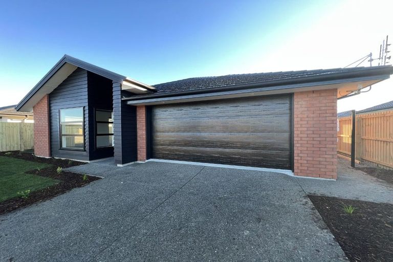 Photo of property in 14 Ned Place, Halswell, Christchurch, 8025