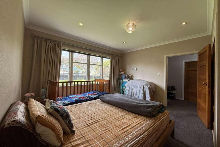 Photo of property in 353 Waiwhetu Road, Fairfield, Lower Hutt, 5011