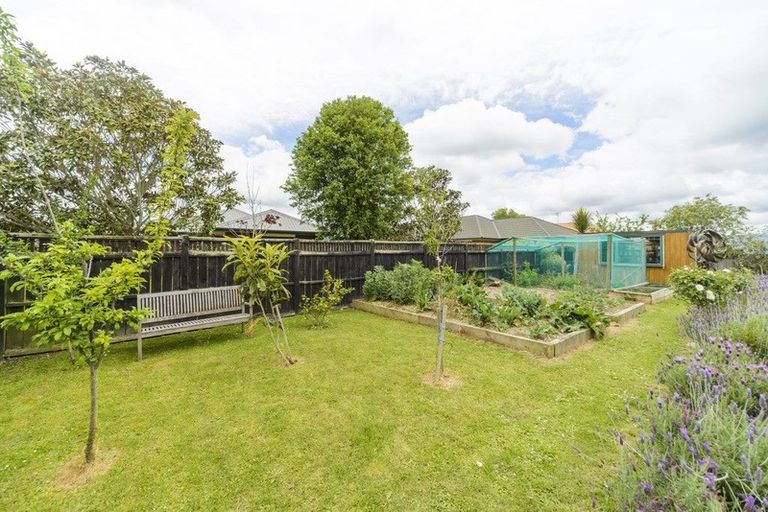 Photo of property in 157 Ruapehu Drive, Fitzherbert, Palmerston North, 4410