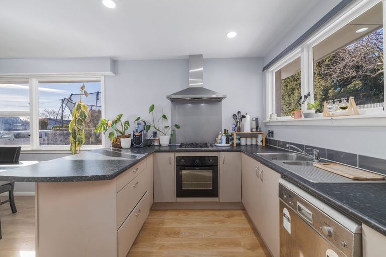 Photo of property in 25 Lake Terrace Road, Burwood, Christchurch, 8061