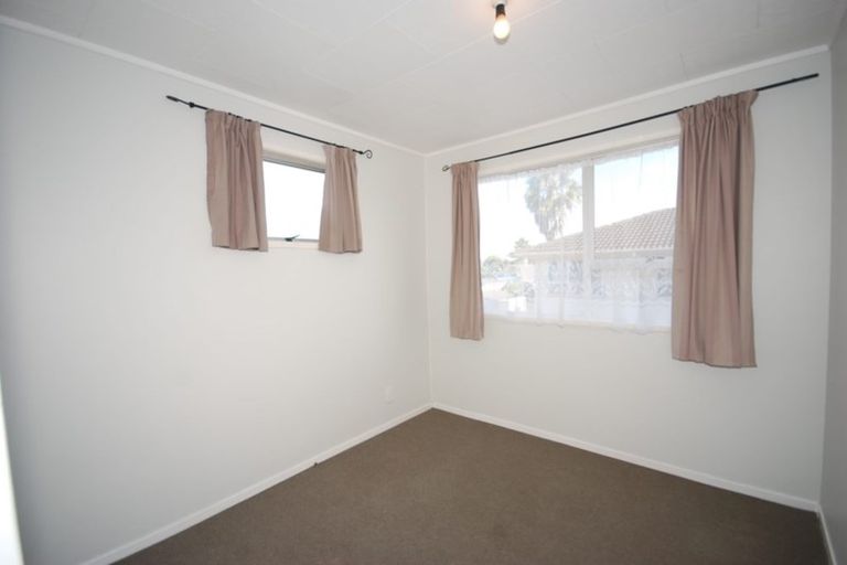 Photo of property in 2/43 Ferndown Avenue, Papatoetoe, Auckland, 2025
