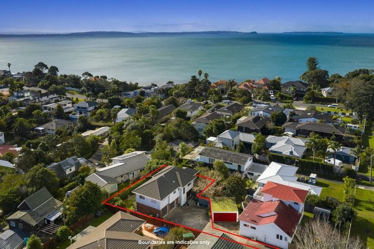 Photo of property in 1/42 Toroa Street, Torbay, Auckland, 0630