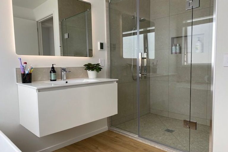 Photo of property in 4 Maeha Drive, Matakana, 0985