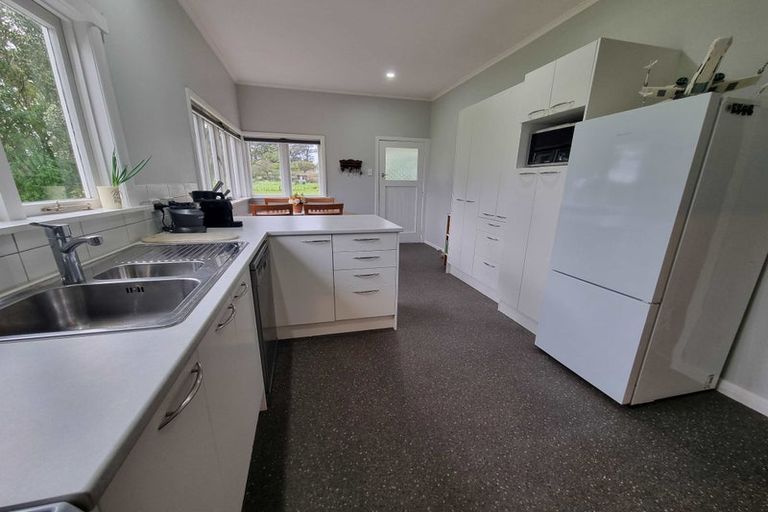 Photo of property in 210 Amreins Road, Taupaki, Henderson, 0782