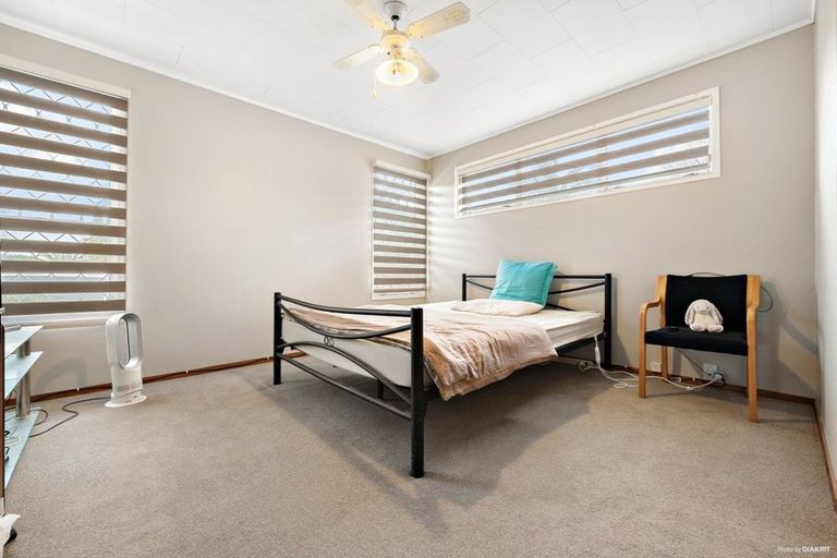 Photo of property in 3 Pixie Place, Pakuranga Heights, Auckland, 2010