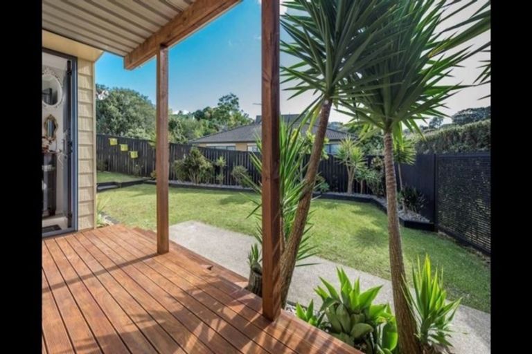 Photo of property in 3 Amberly Rise, Helensville, 0800