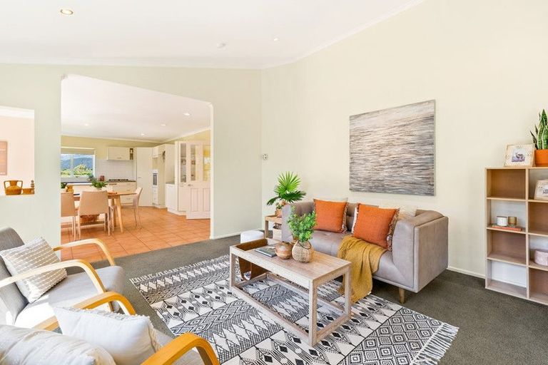 Photo of property in 11 Avion Terrace, Raumati Beach, Paraparaumu, 5032