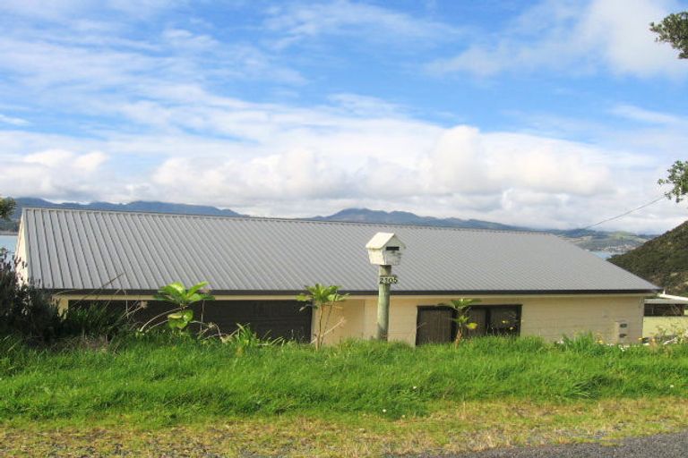 Photo of property in 2105 Wyuna Bay Road, Wyuna Bay, Coromandel, 3581