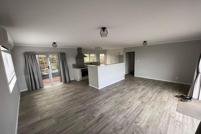 Photo of property in 330b Whangaparaoa Road, Stanmore Bay, Whangaparaoa, 0932