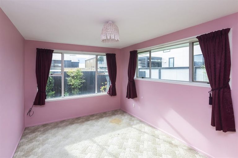 Photo of property in 2/1046 Colombo Street, St Albans, Christchurch, 8014