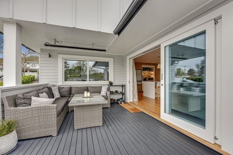 Photo of property in 114 Kawai Street, Nelson South, Nelson, 7010