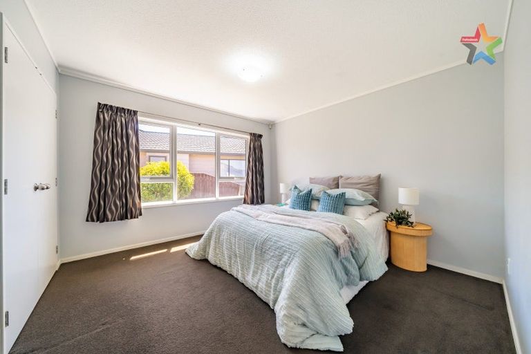 Photo of property in 11 Jasmine Grove, Maungaraki, Lower Hutt, 5010