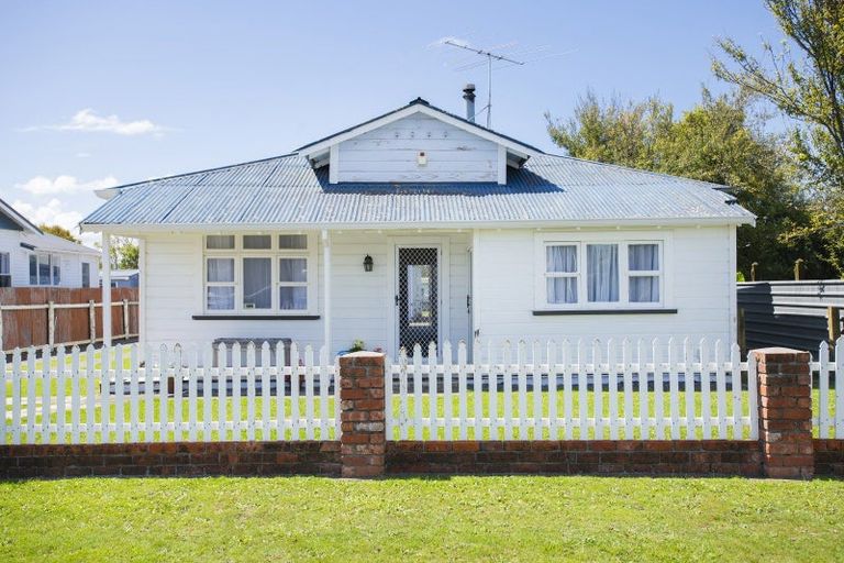 Photo of property in 17 School Road, Te Hapara, Gisborne, 4010