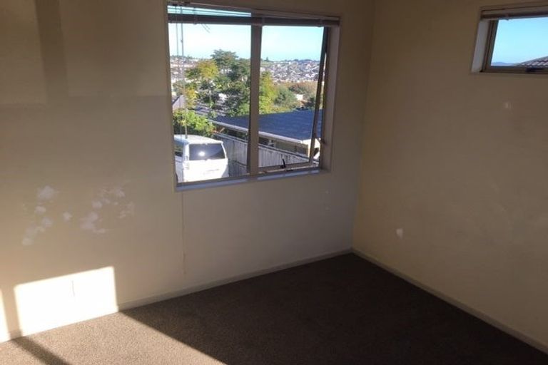 Photo of property in 5 Richard Hill Close, Fairview Heights, Auckland, 0632
