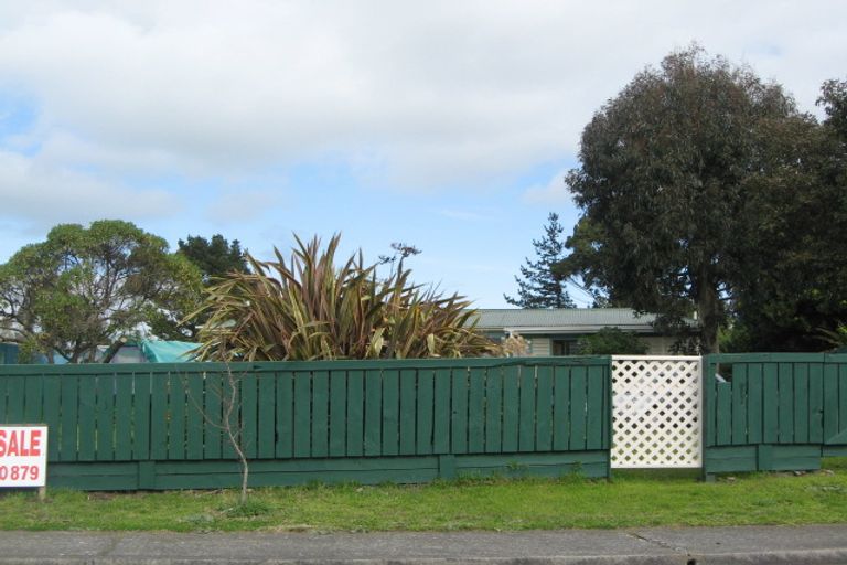 Photo of property in 4 Cedar Road, Te Awanga, 4102