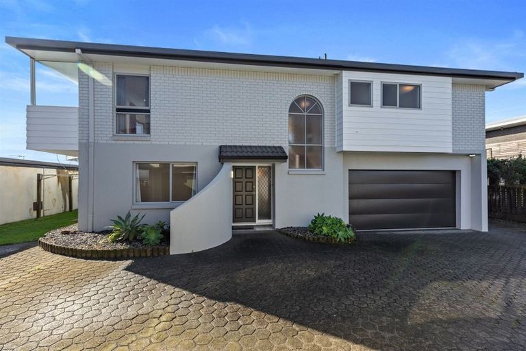 Photo of property in 2/3 Wells Avenue, Mount Maunganui, 3116