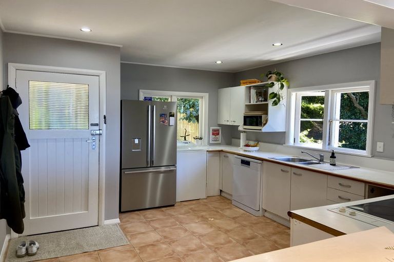 Photo of property in 27 Alexandra Road, Hataitai, Wellington, 6021