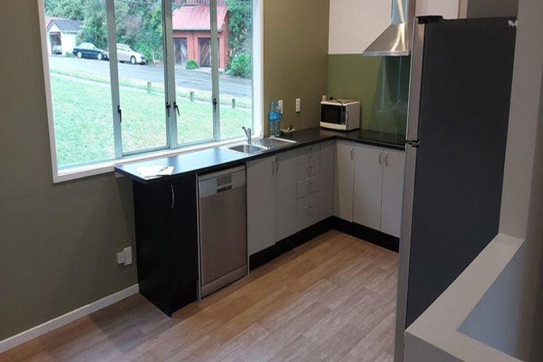 Photo of property in 93a Kelburn Parade, Kelburn, Wellington, 6012